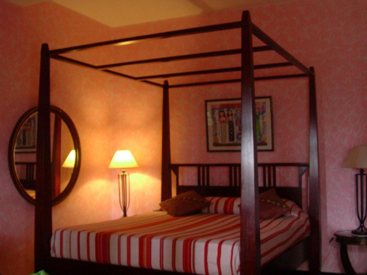The Icebear Guesthouse เนกอมโบ ภายนอก รูปภาพ