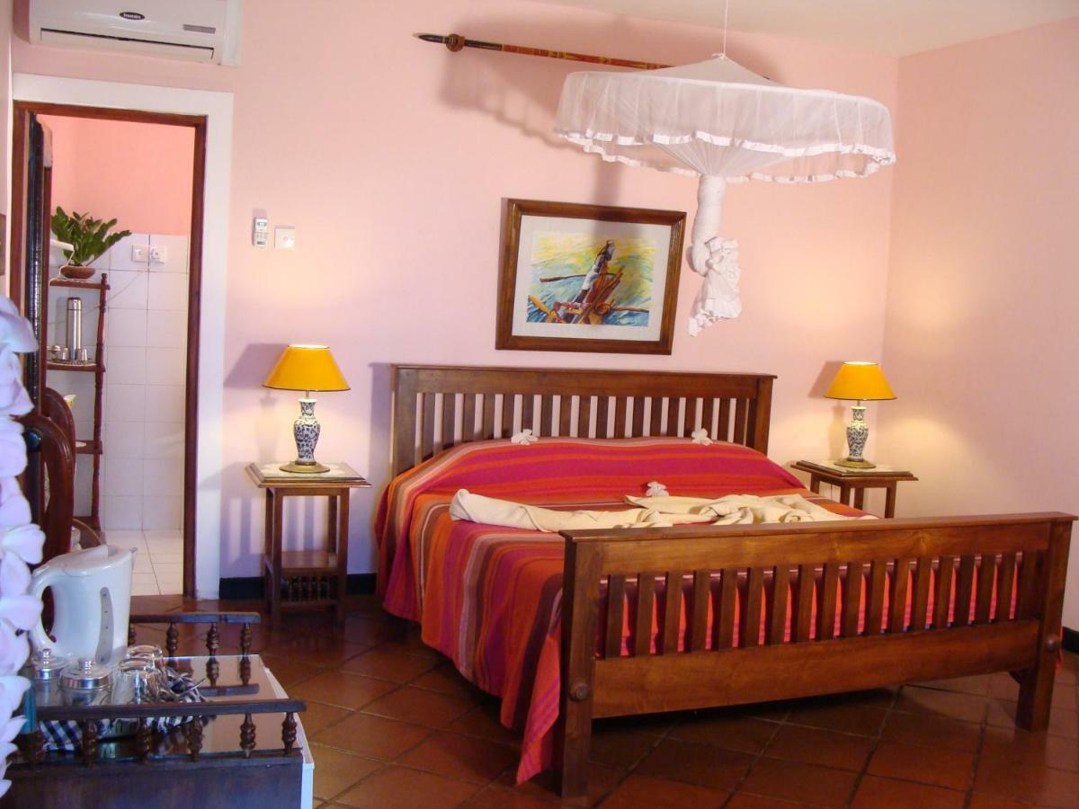 The Icebear Guesthouse เนกอมโบ ภายนอก รูปภาพ